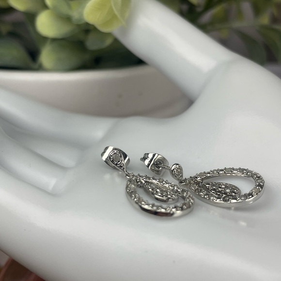 Diamond earrings. Silver .925. Untreated Earth Mined. 1/2ct - Picture 10 of 12